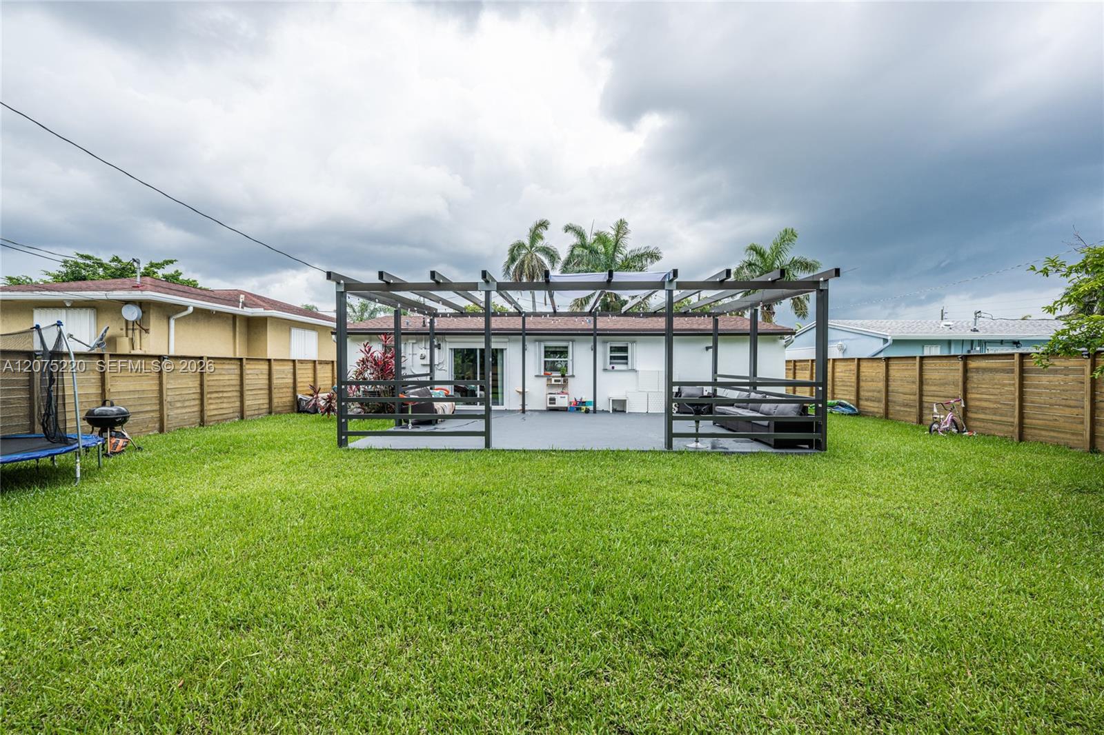 A12075220 Property Photo 27
