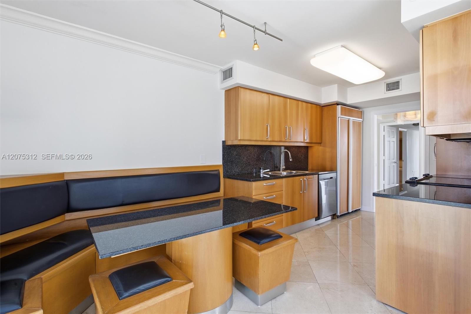 16500 Collins Avenue 1856 Property Photo 22