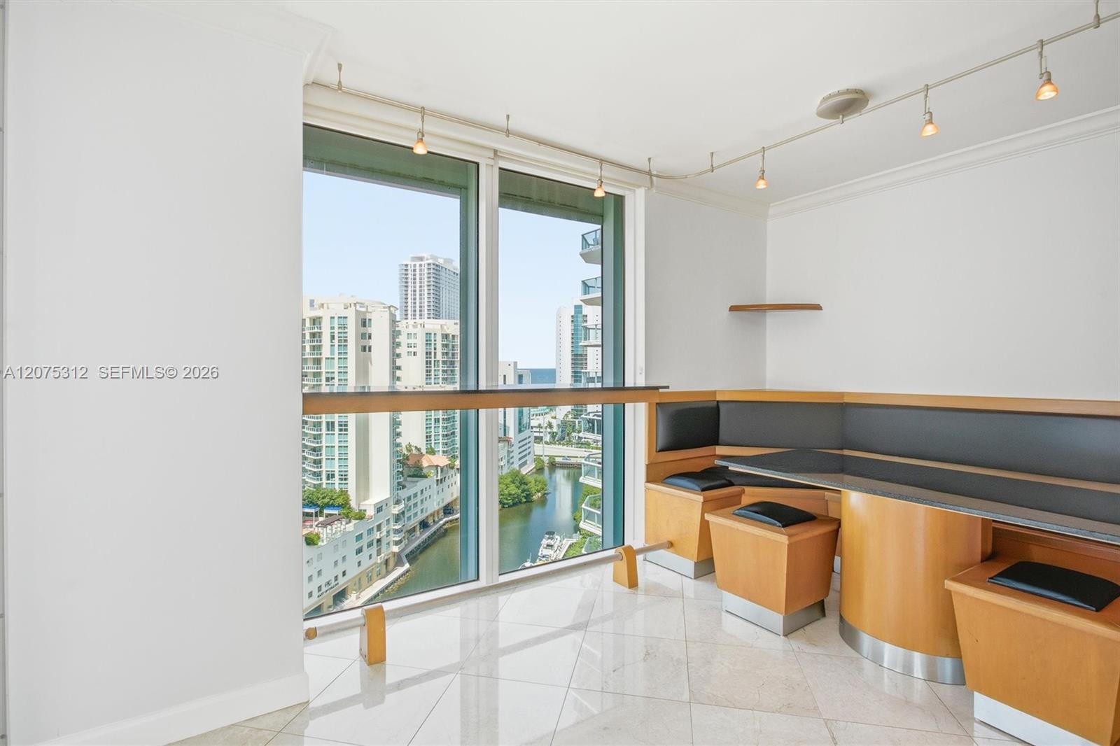 16500 Collins Avenue 1856 Property Photo 24