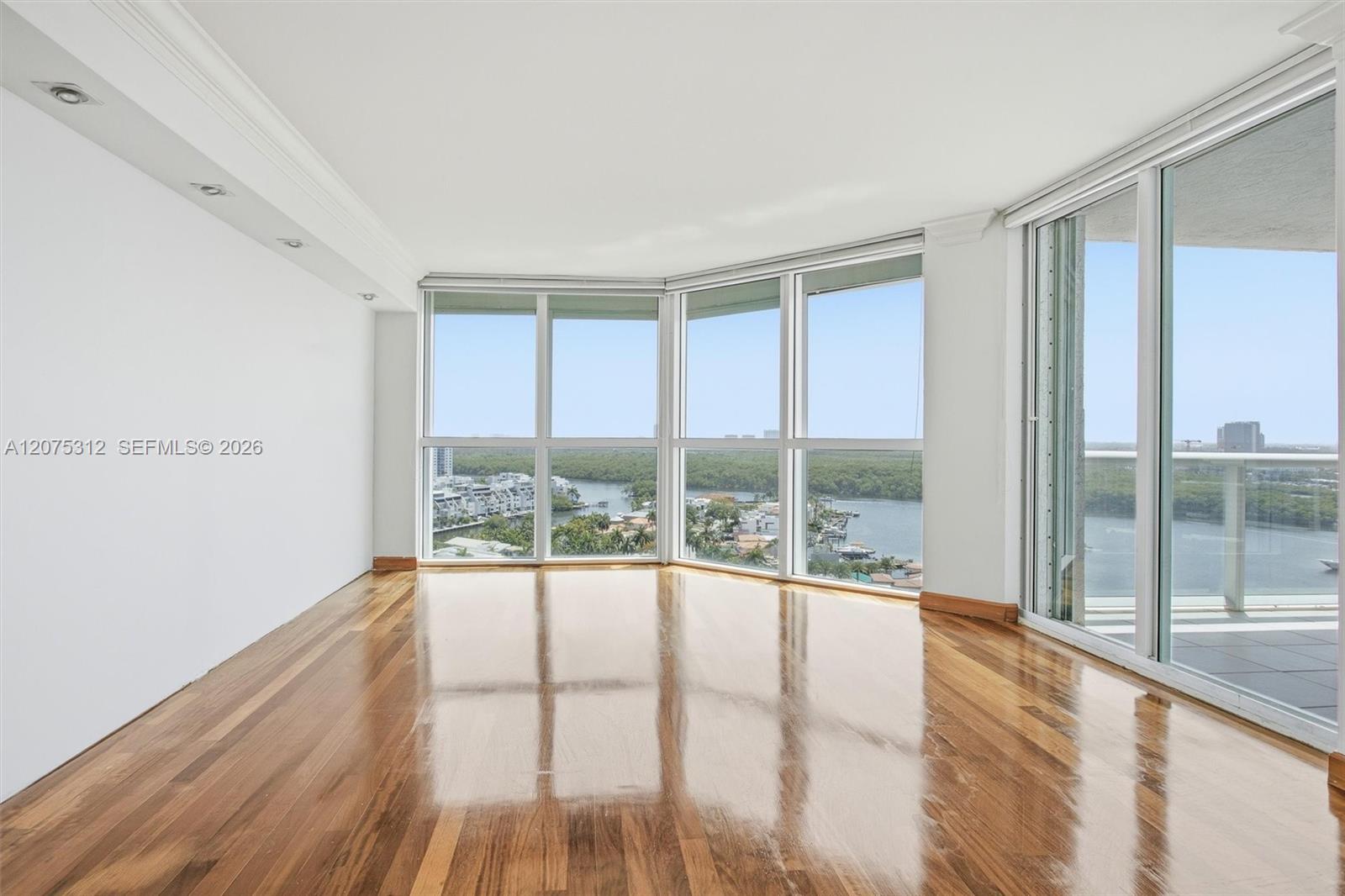 16500 Collins Avenue 1856 Property Photo 32