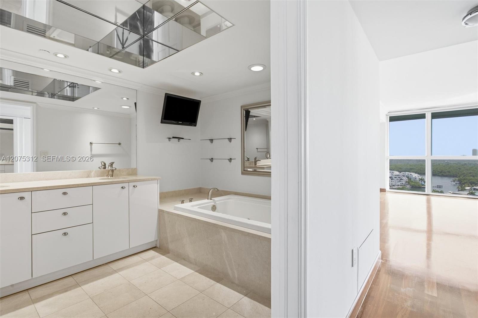 16500 Collins Avenue 1856 Property Photo 38
