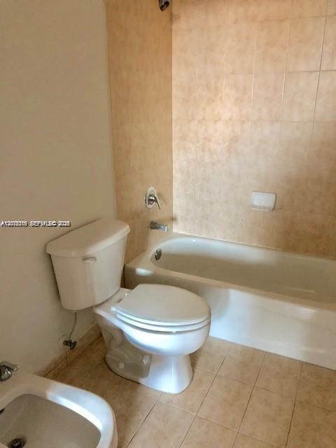 4242 Nw 2nd Street 901 Property Photo 9