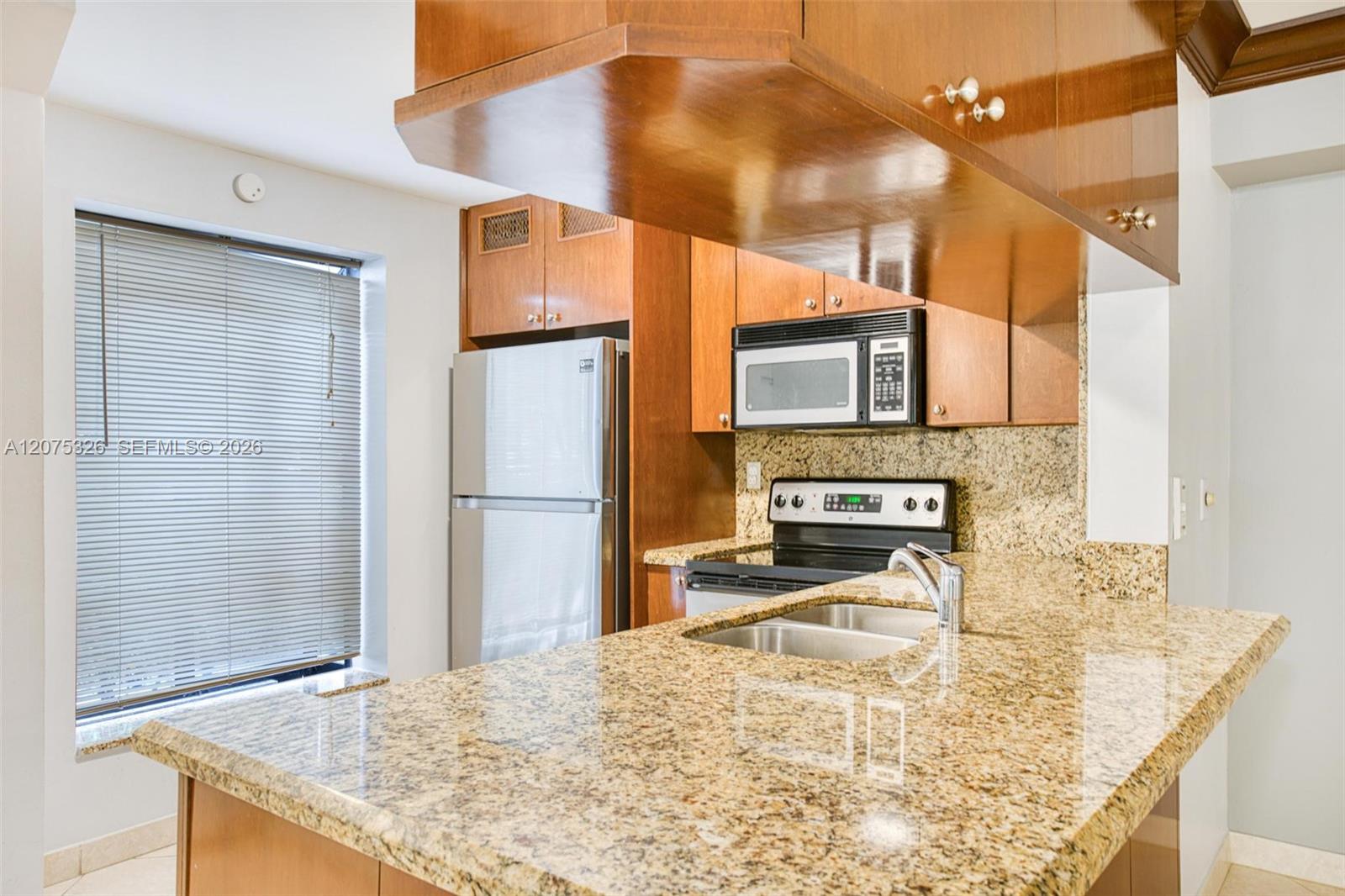 709 Gardens Drive 101 Property Photo 10