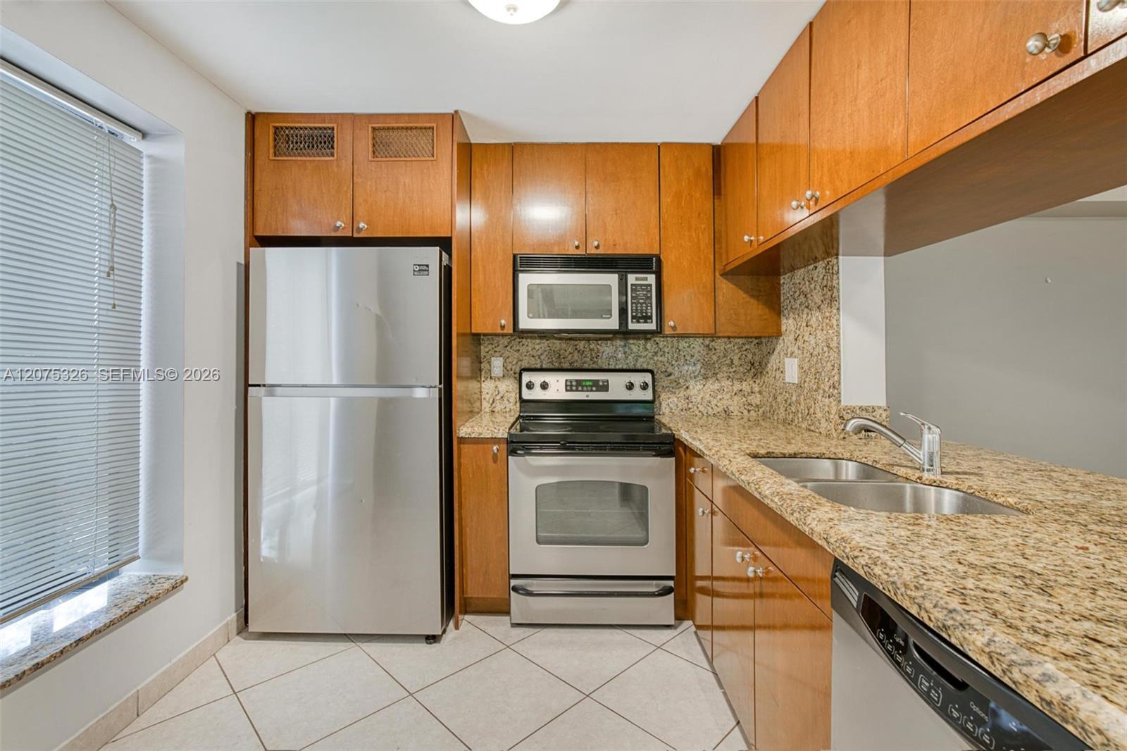 709 Gardens Drive 101 Property Photo 11