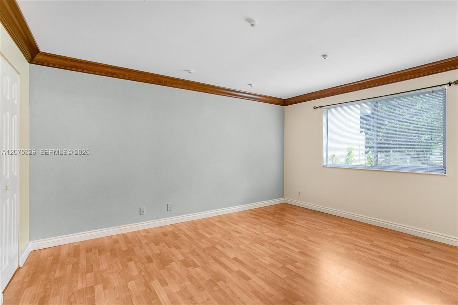 709 Gardens Drive 101 Property Photo 12
