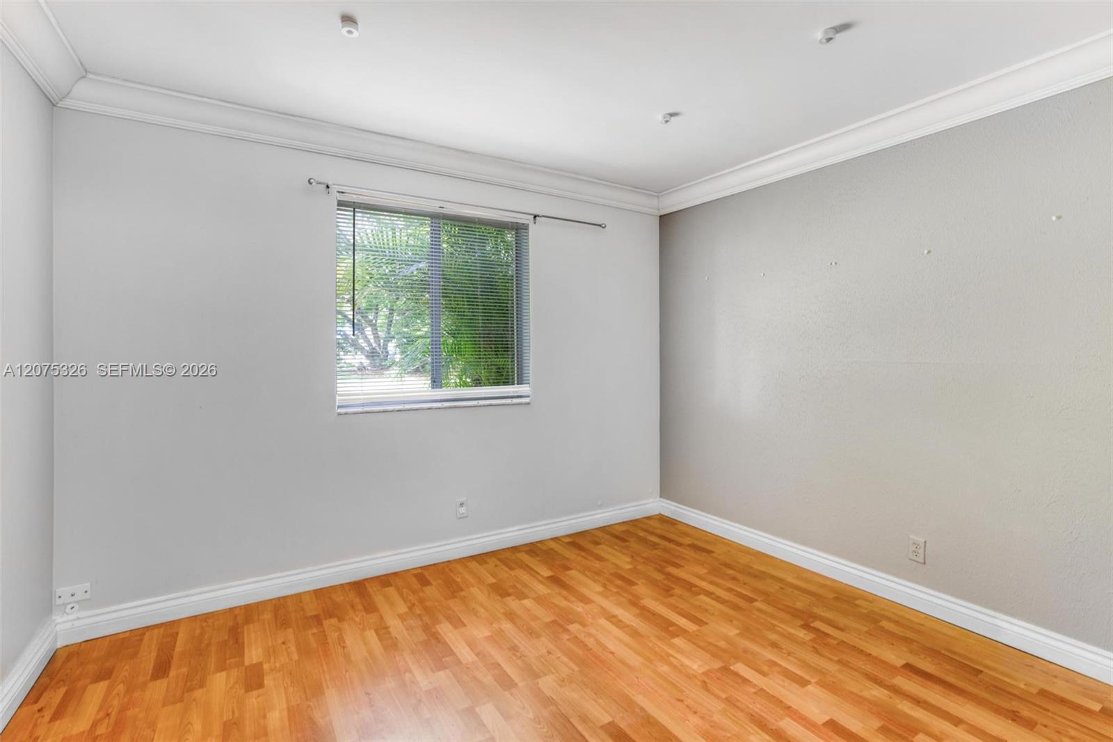 709 Gardens Drive 101 Property Photo 16