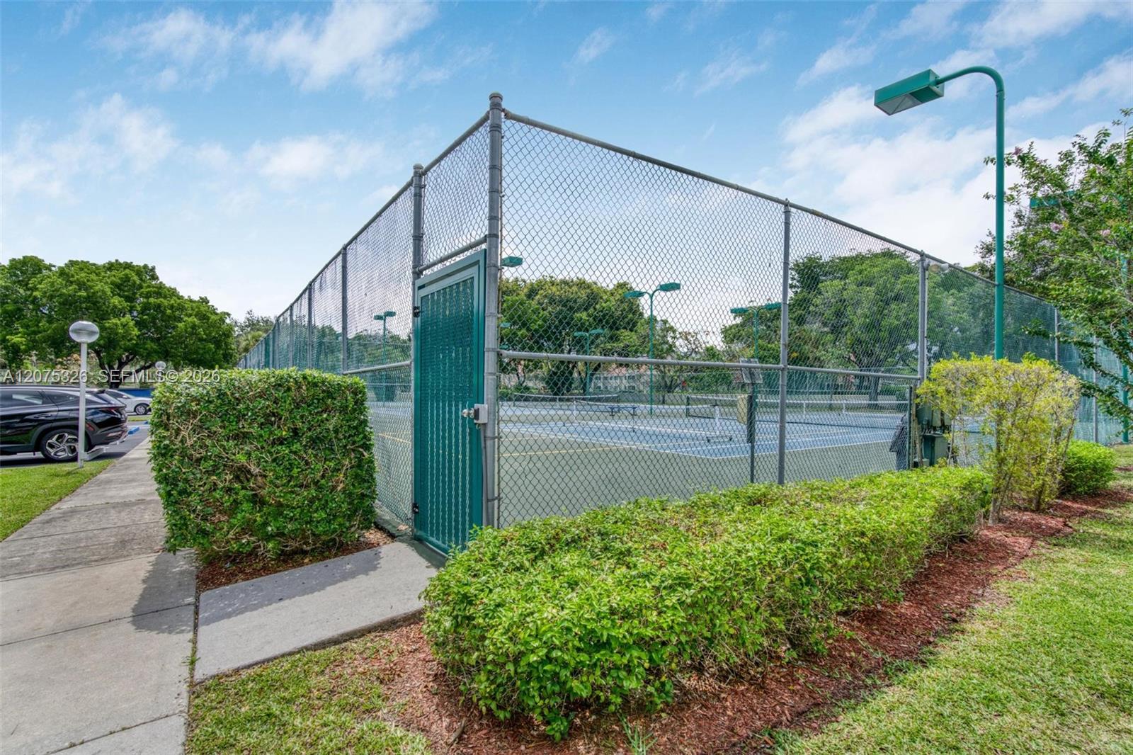 709 Gardens Drive 101 Property Photo 25