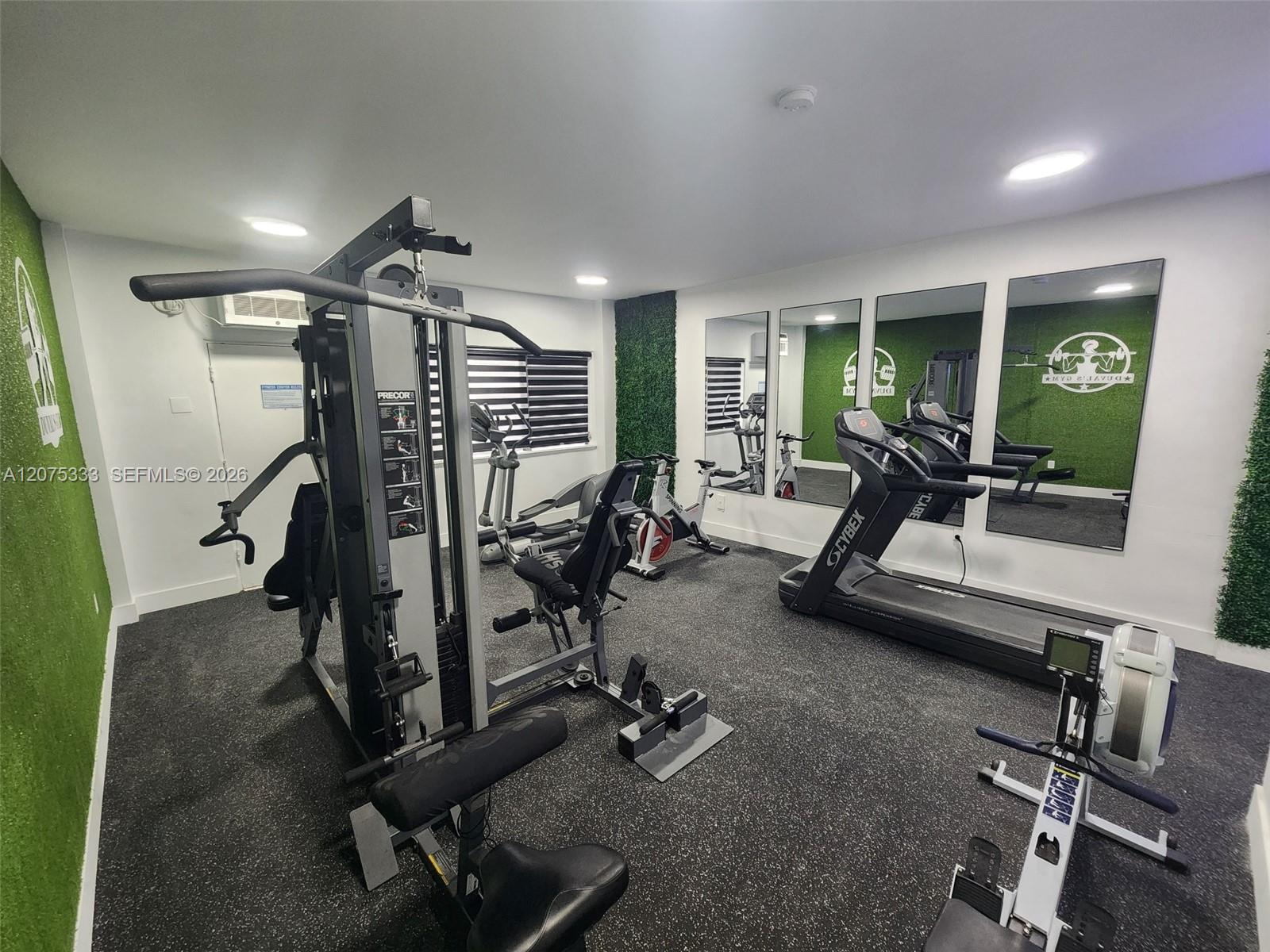 2101 Normandy Drive 206 Property Photo 17