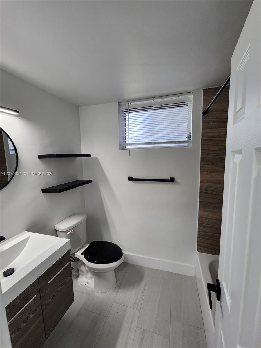 2101 Normandy Drive 206 Property Photo 40