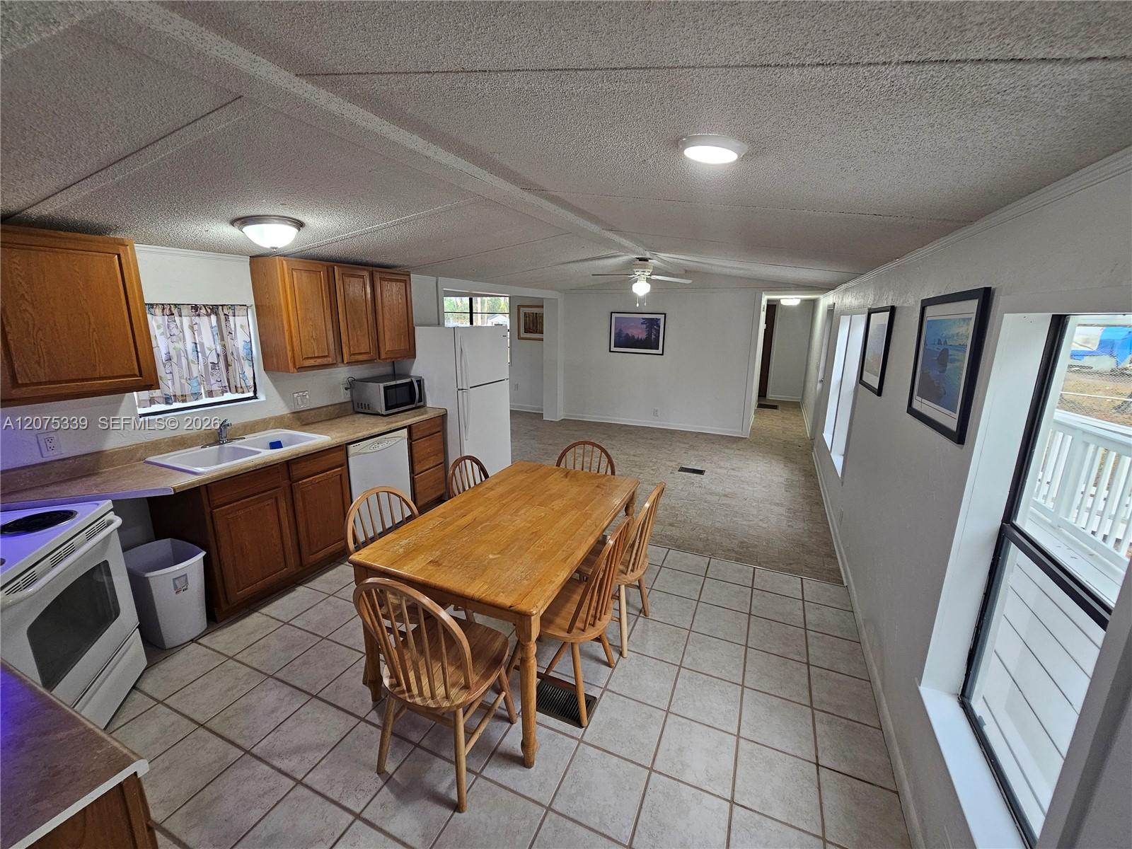 2522 Nw 121st Avenue Property Photo 11