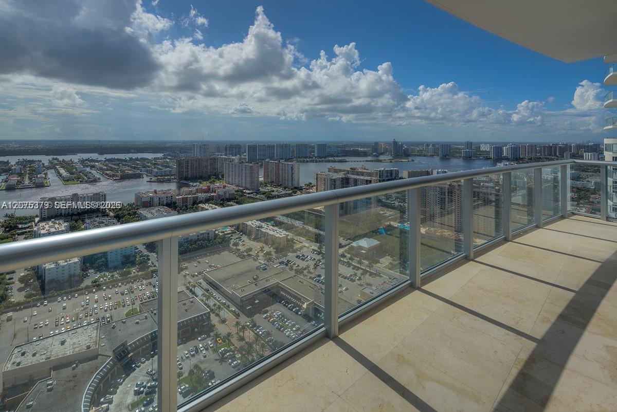 17001 Collins Avenue 4301 Property Photo 25