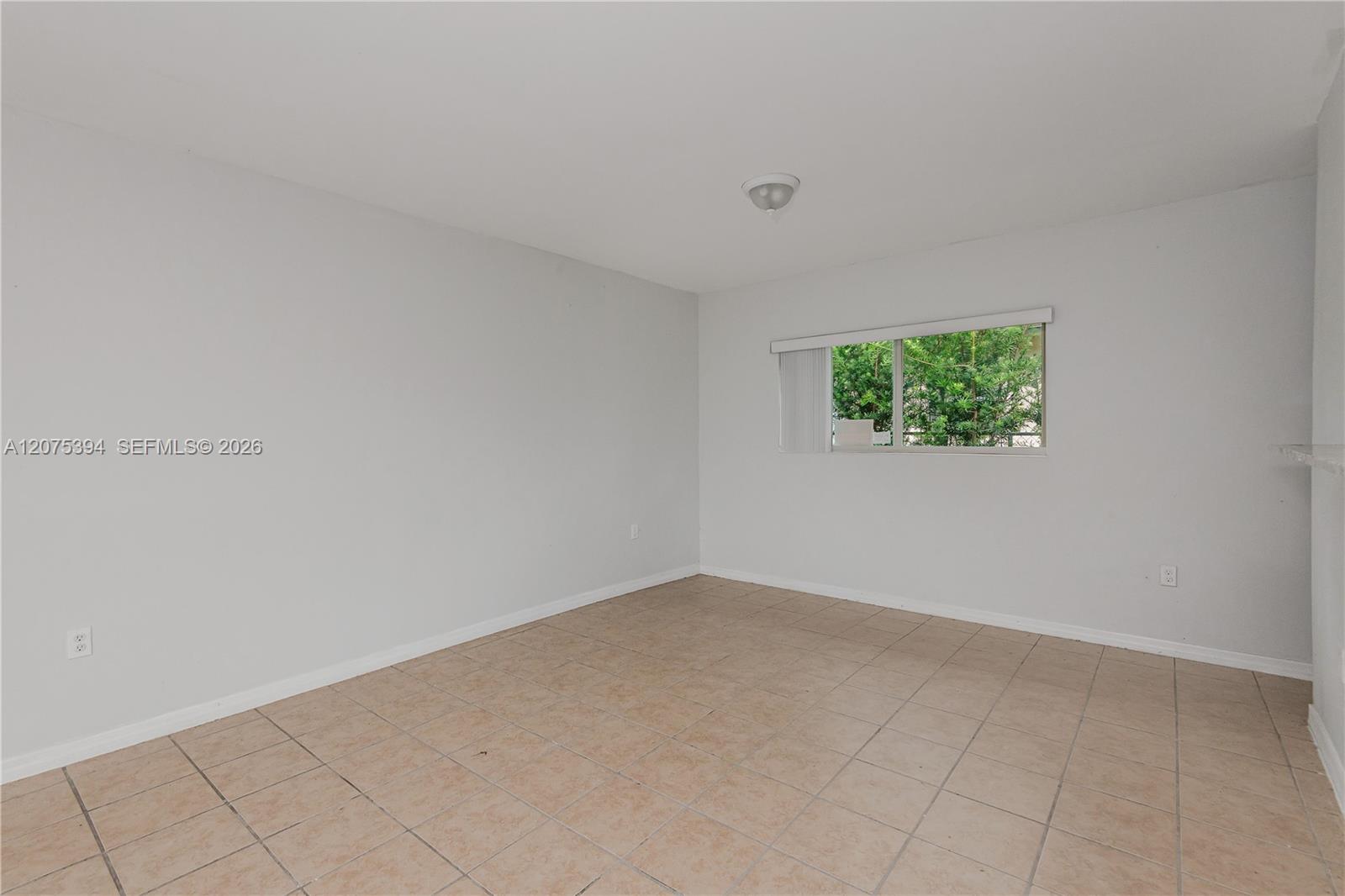 756 Nw 5 Street Property Photo 6