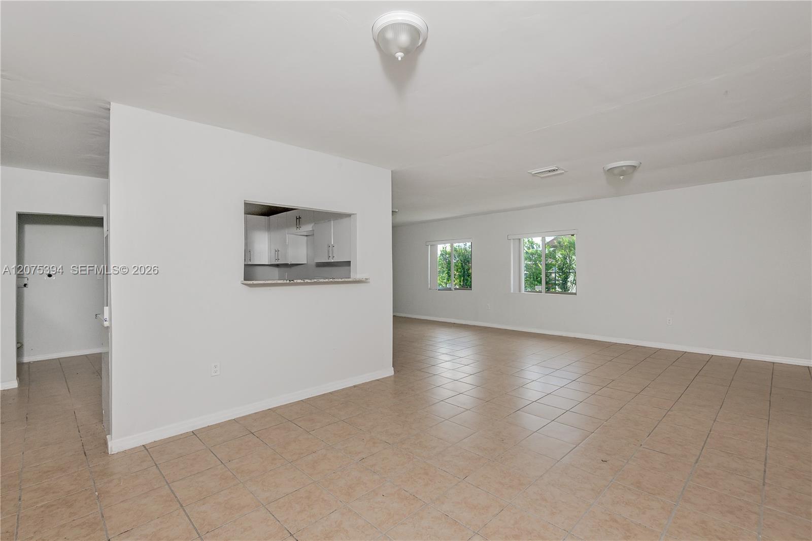 756 Nw 5 Street Property Photo 8