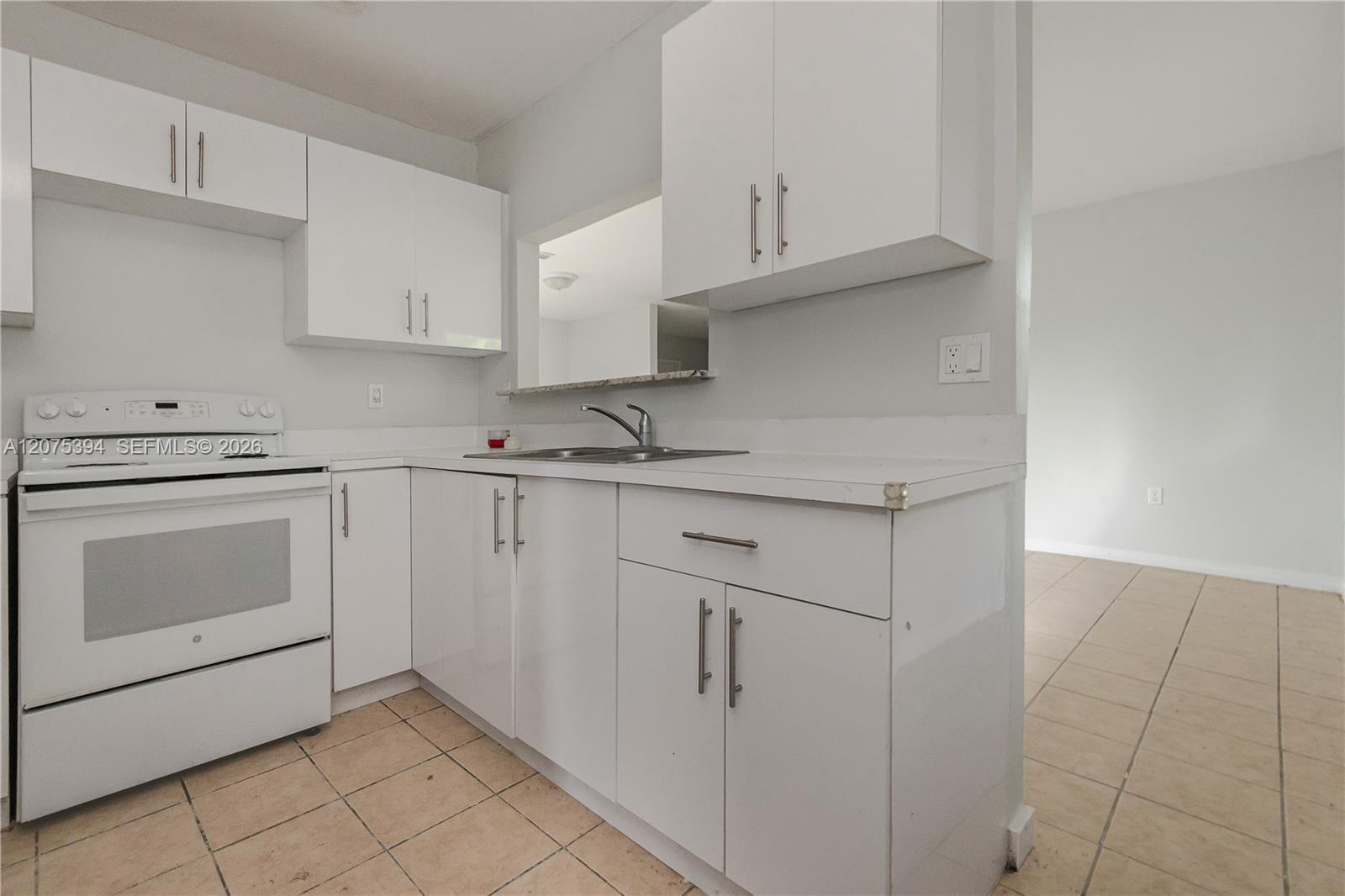 756 Nw 5 Street Property Photo 11