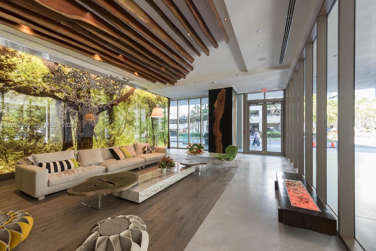 1010 Brickell Avenue 2009 Property Photo 12