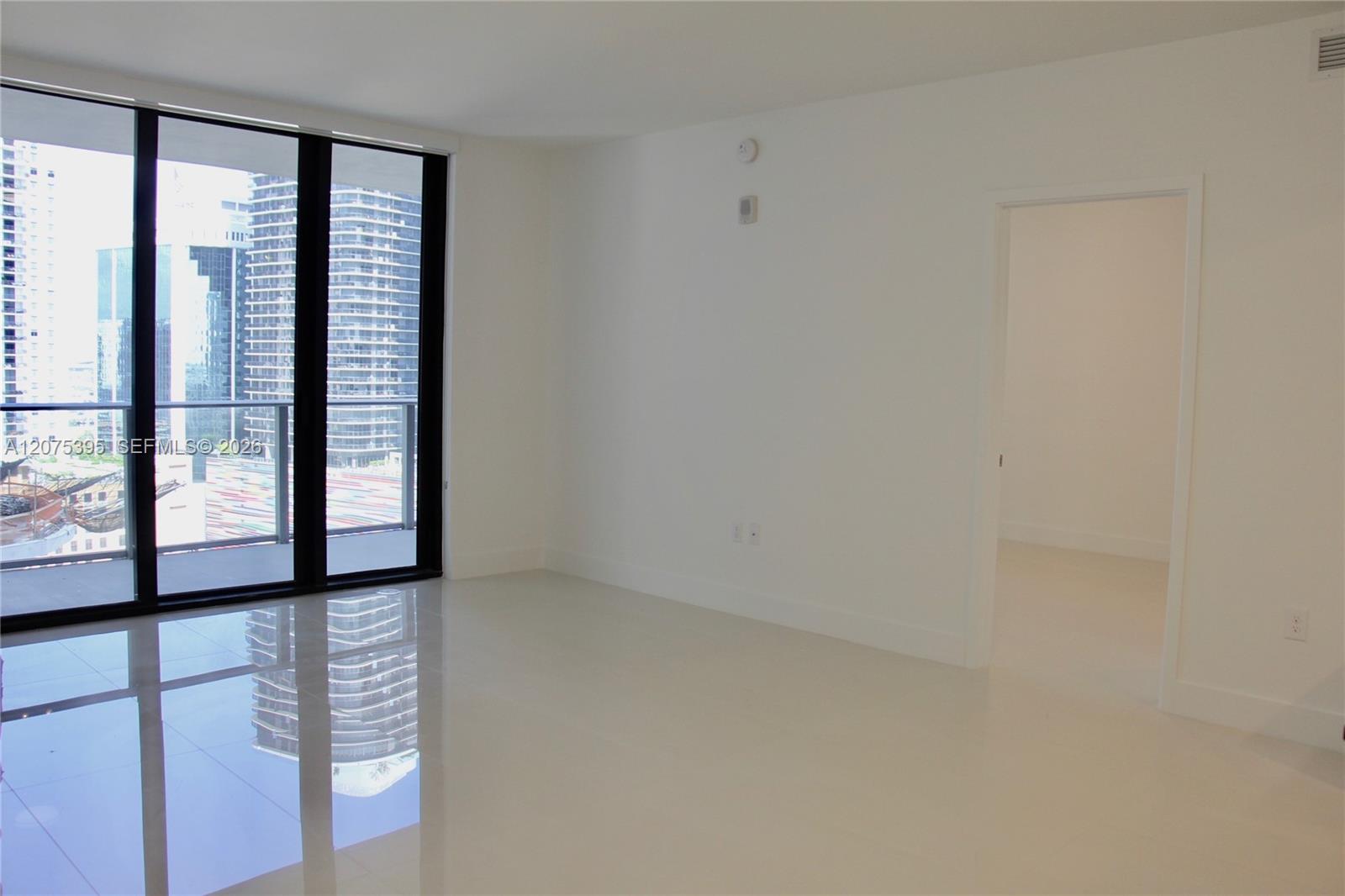 1010 Brickell Avenue 2009 Property Photo 18