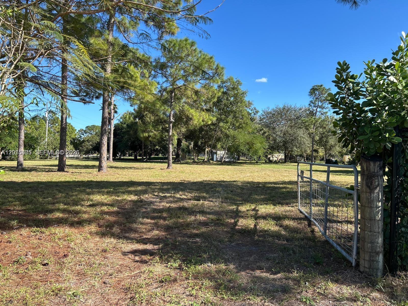 17924 50th Street Property Photo 4