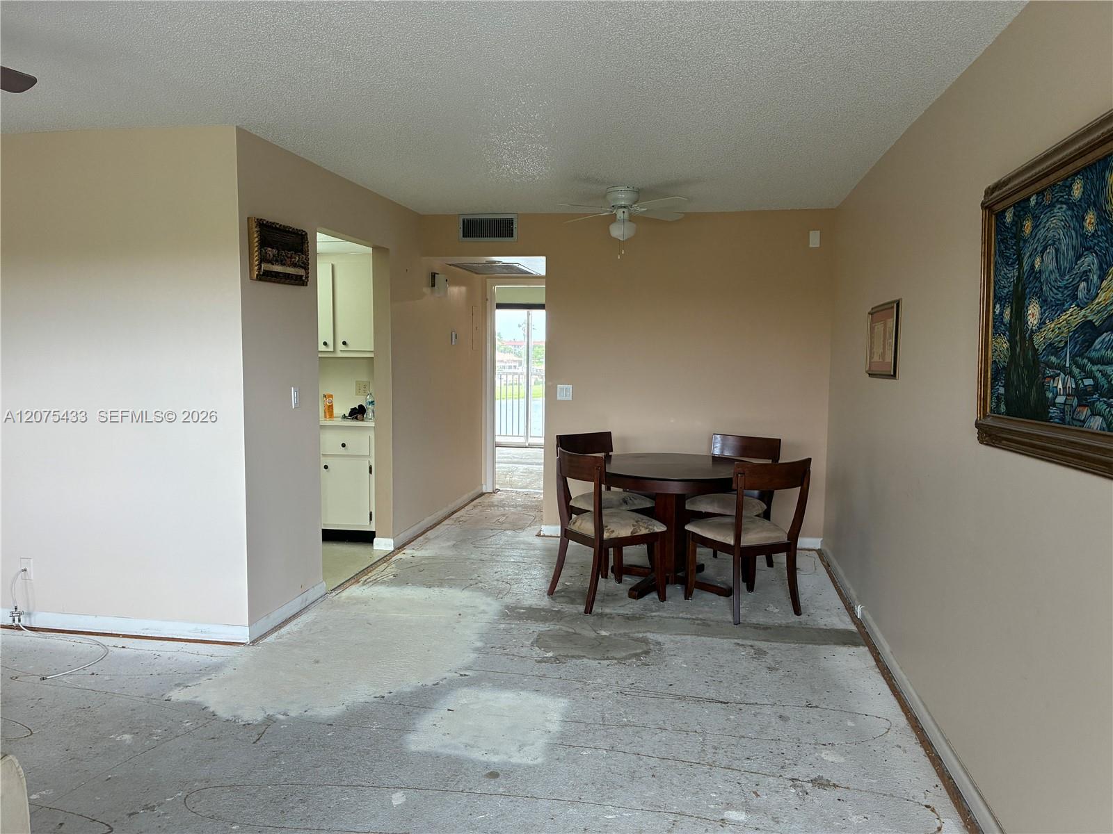 A12075433 Property Photo 3