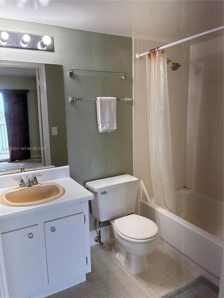 A12075433 Property Photo 7