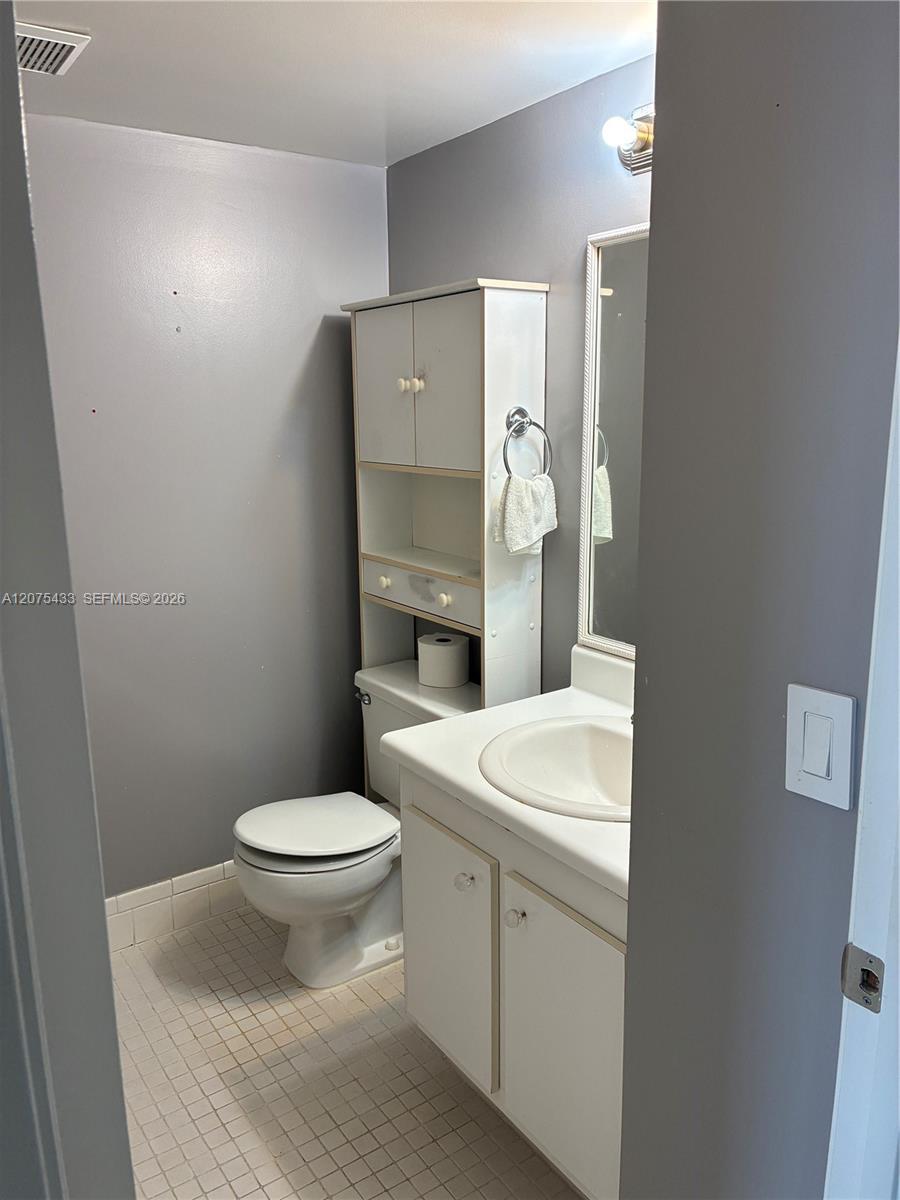 A12075433 Property Photo 8