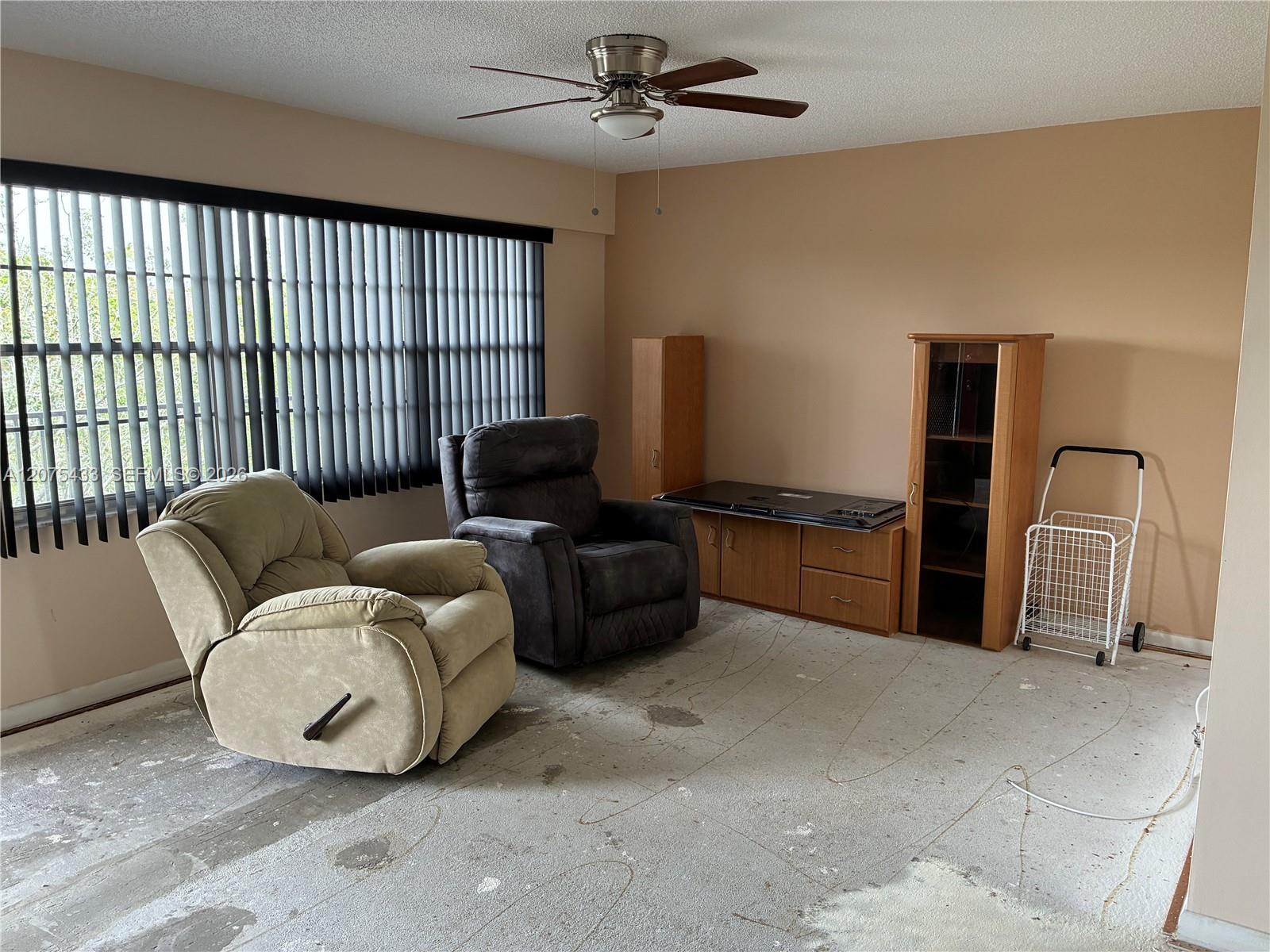 A12075433 Property Photo 9