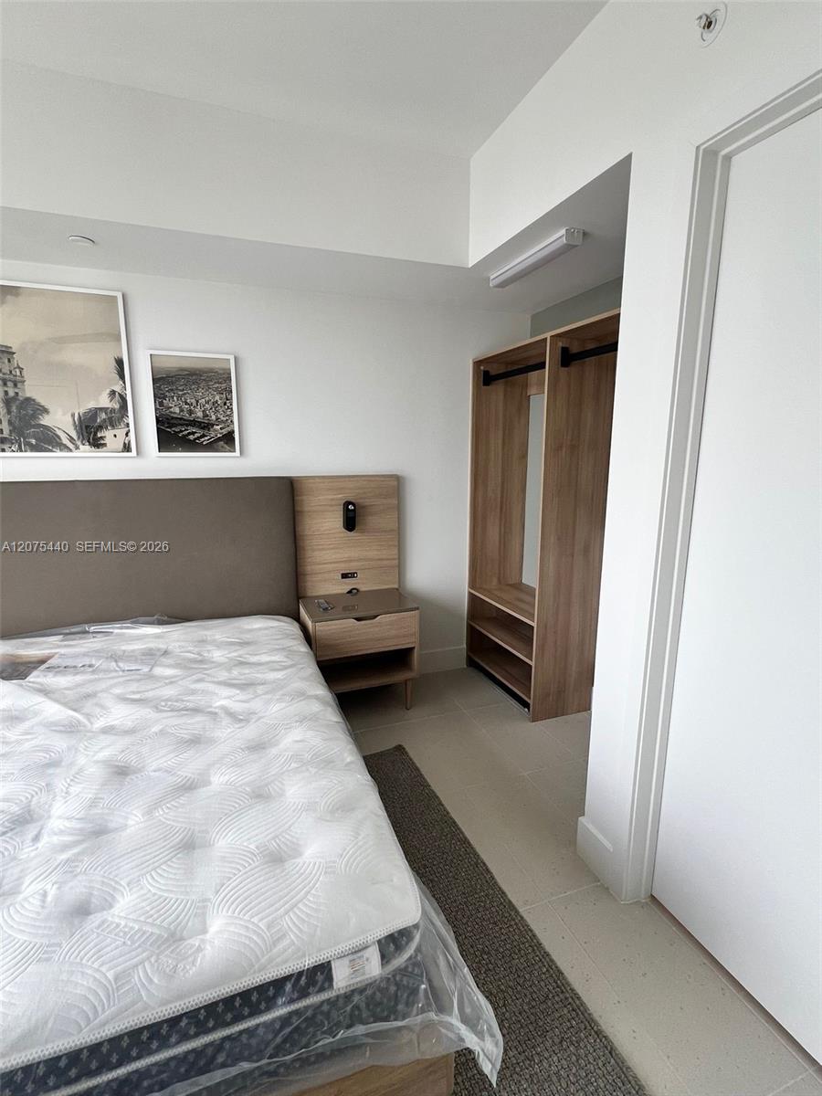 A12075440 Property Photo 16