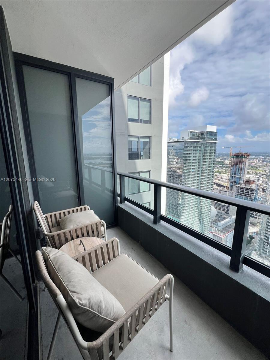A12075440 Property Photo 18