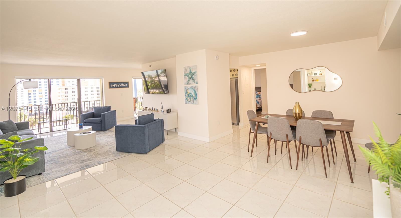 1201 S Ocean Drive 904s Property Photo 4