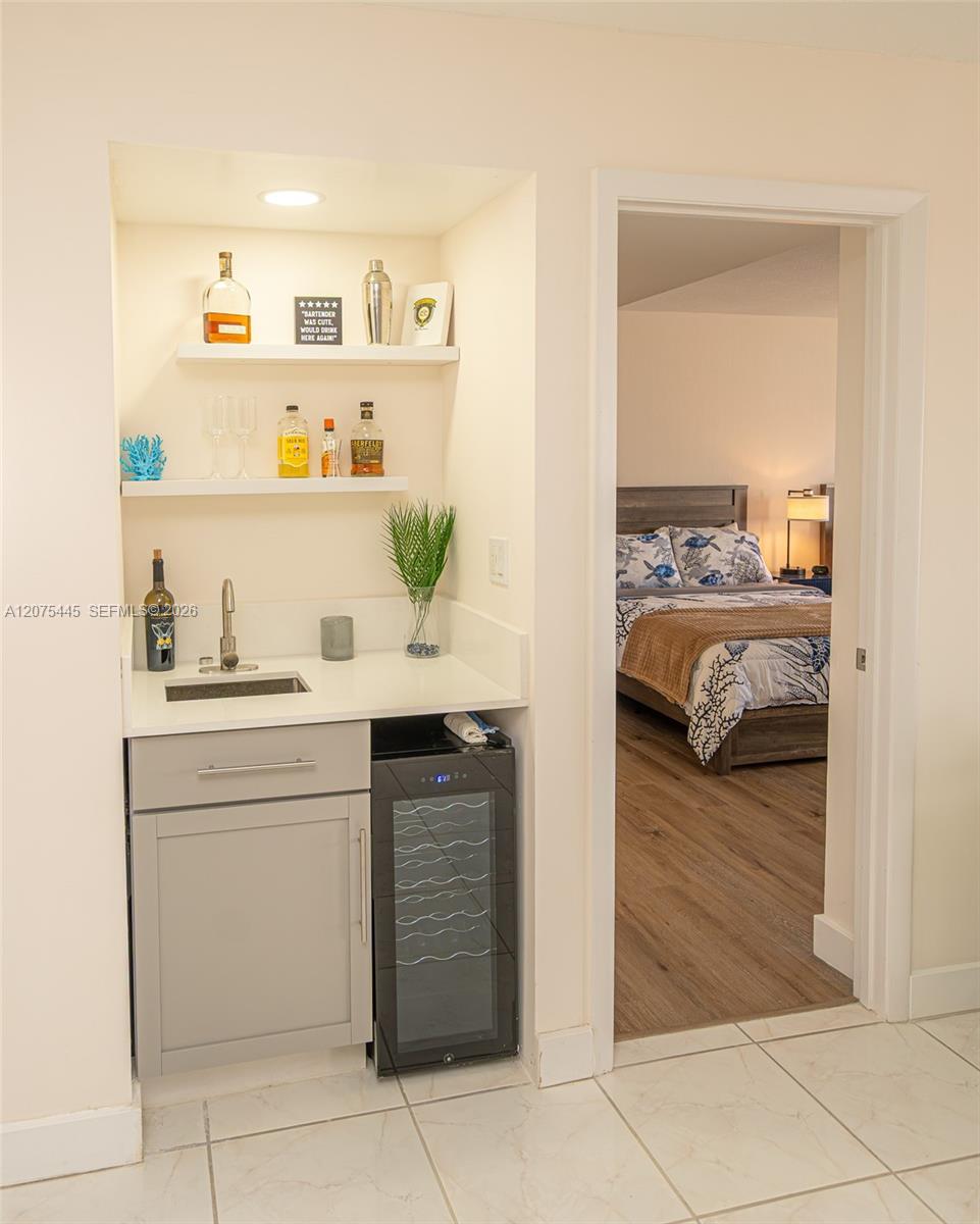 1201 S Ocean Drive 904s Property Photo 11