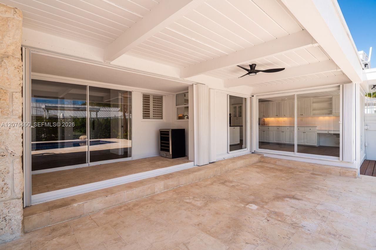 669 S Mashta Drive Property Photo 10