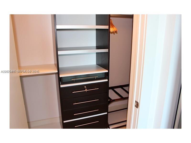 900 Biscayne Boulevard 4207 Property Photo 14