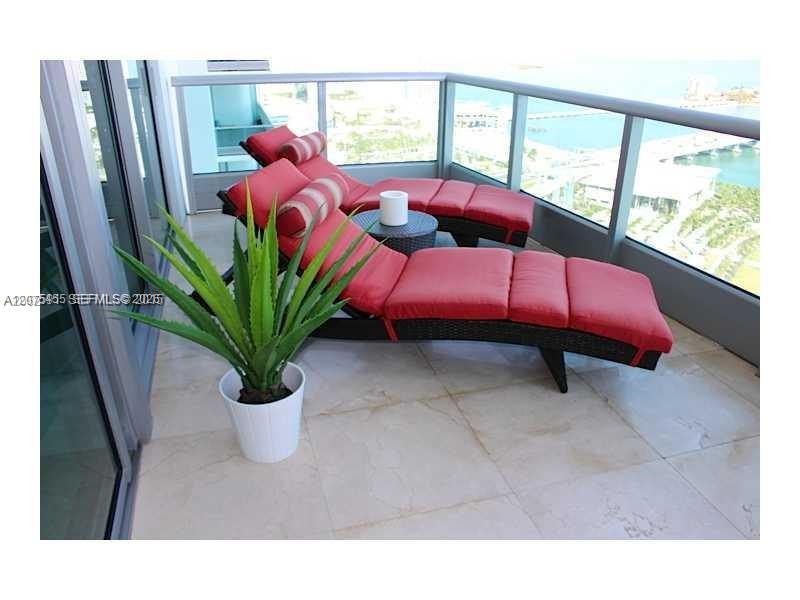 900 Biscayne Boulevard 4207 Property Photo 16