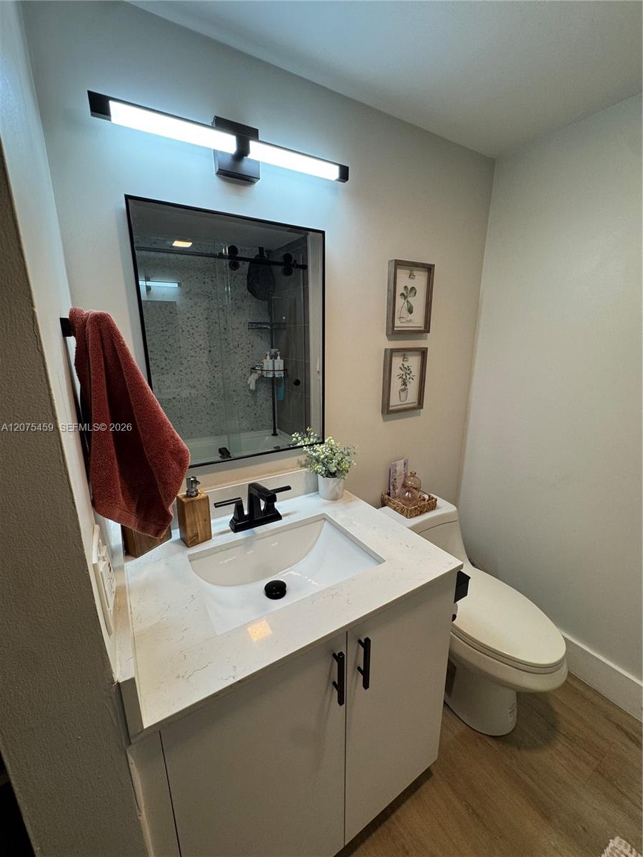2420 Diana Drive 402 Property Photo 10