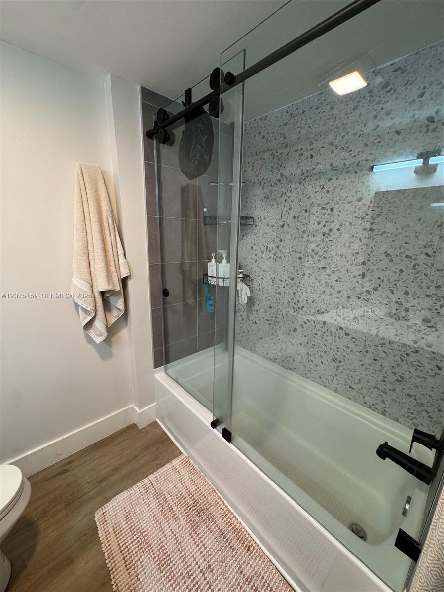 2420 Diana Drive 402 Property Photo 11