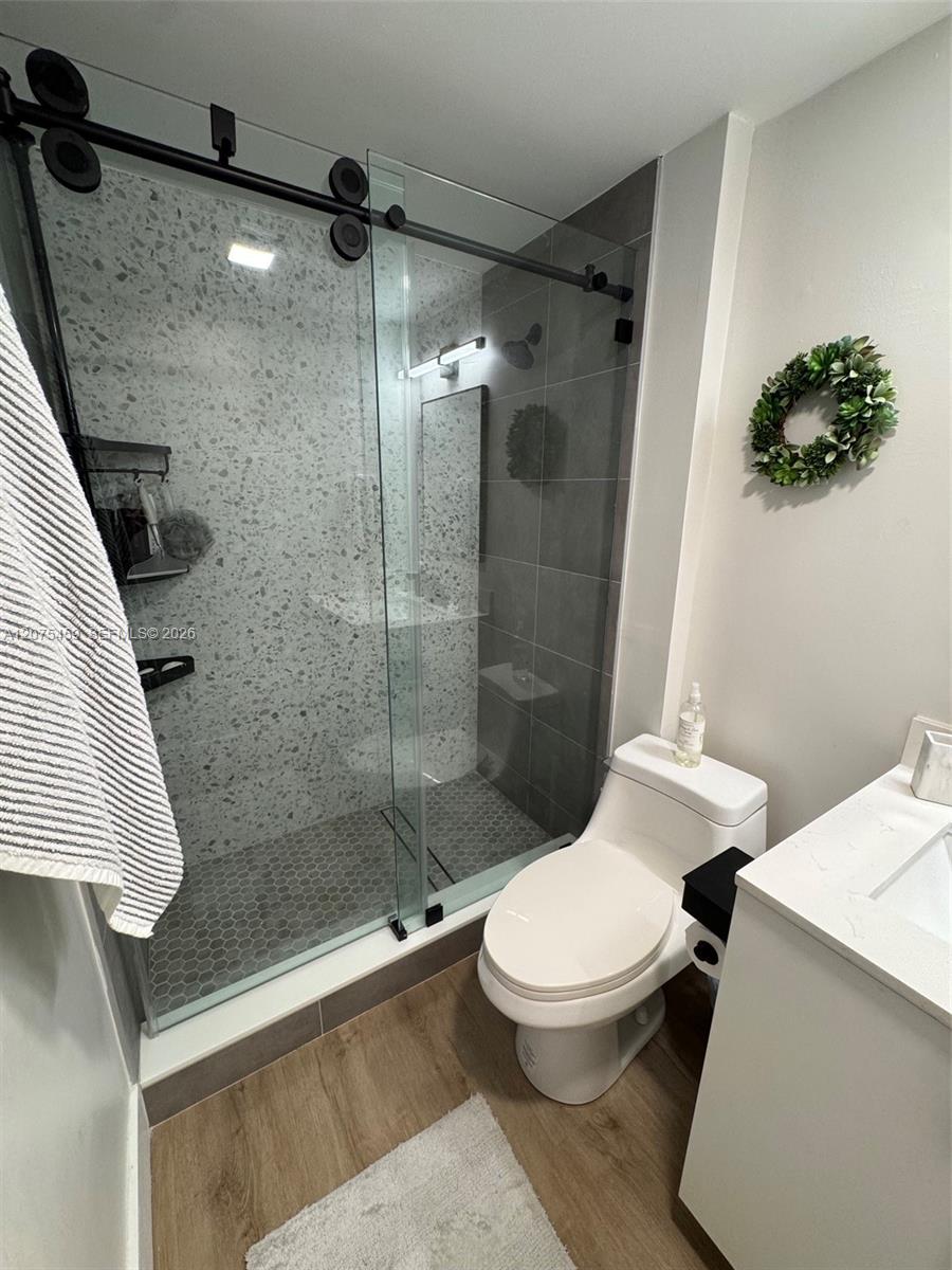 2420 Diana Drive 402 Property Photo 12