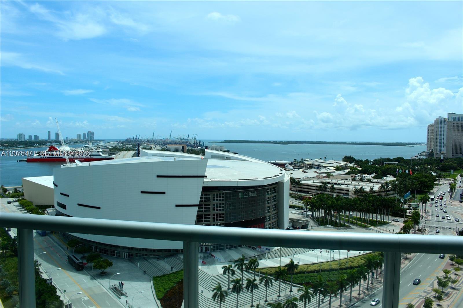 888 Biscayne Boulevard 1806 Property Photo 1