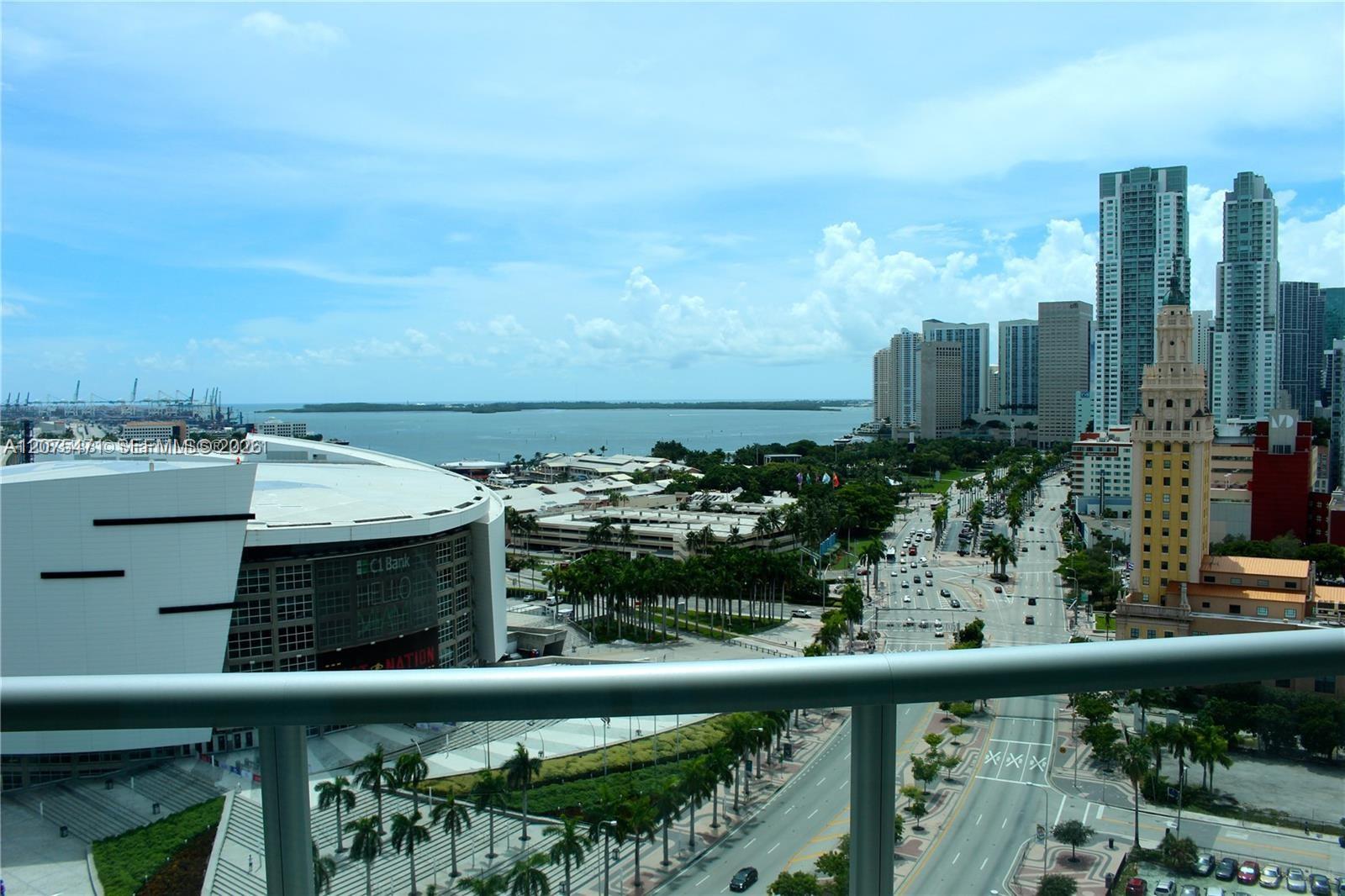 888 Biscayne Boulevard 1806 Property Photo 2