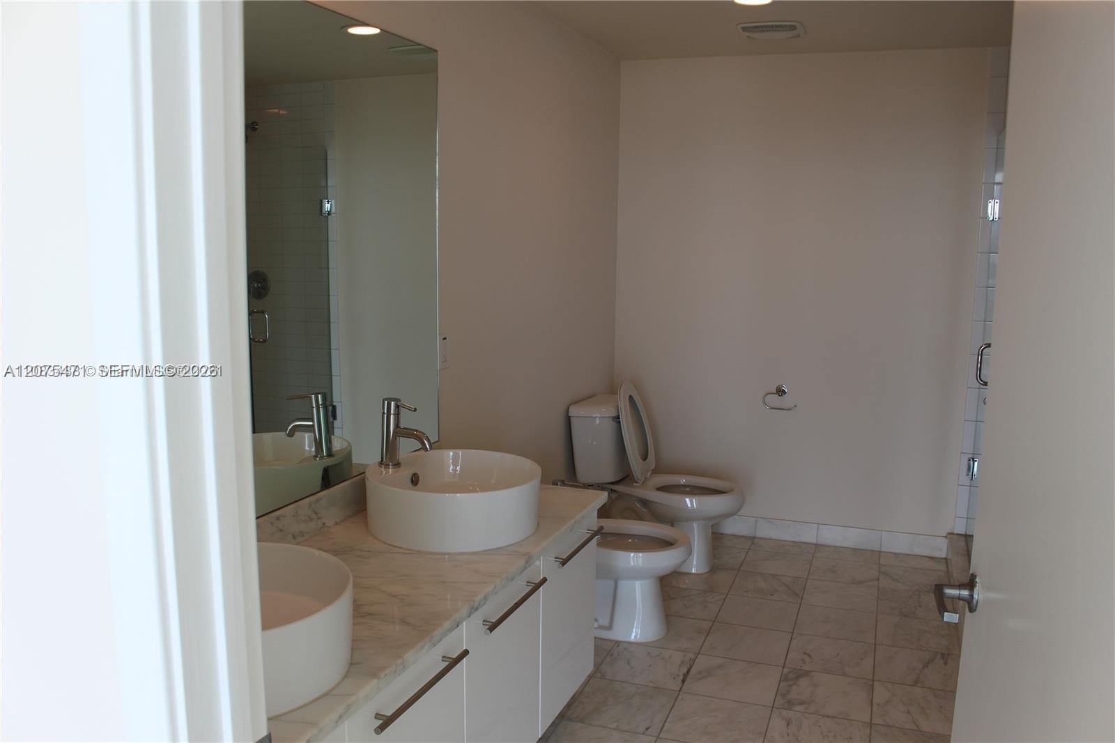 888 Biscayne Boulevard 1806 Property Photo 10