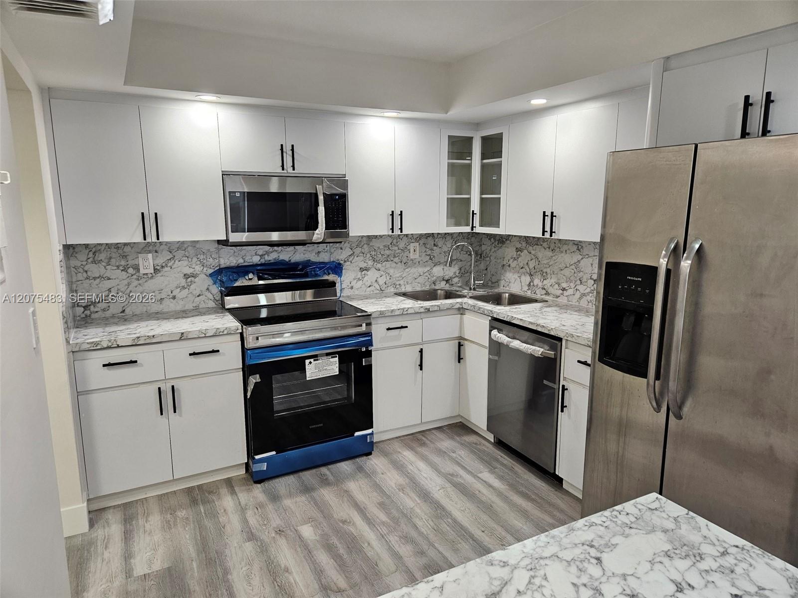 18021 Biscayne Boulevard 1903 Property Photo 3