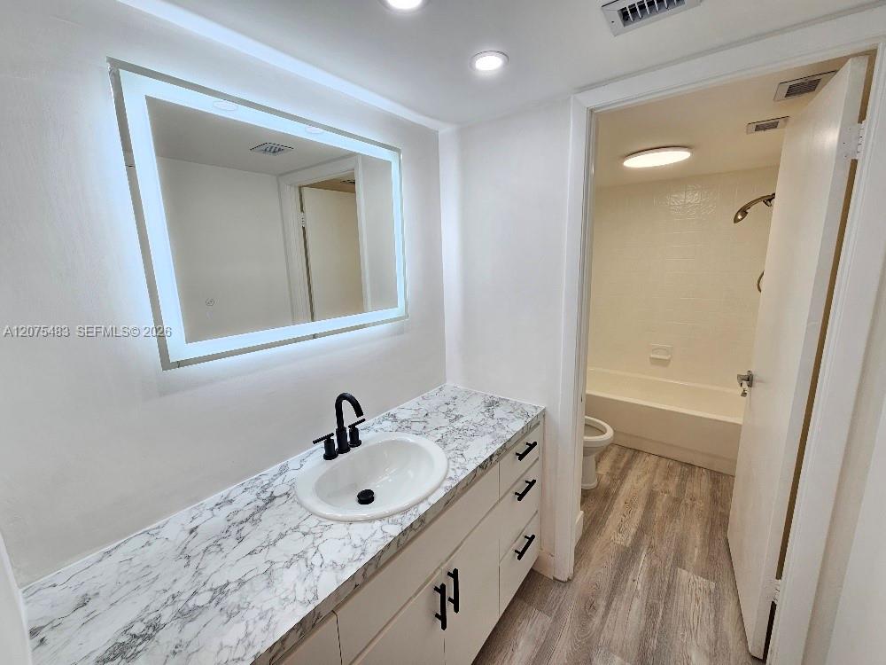 18021 Biscayne Boulevard 1903 Property Photo 9