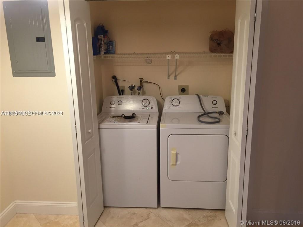 5201 Sw 31st Avenue 225 Property Photo 5
