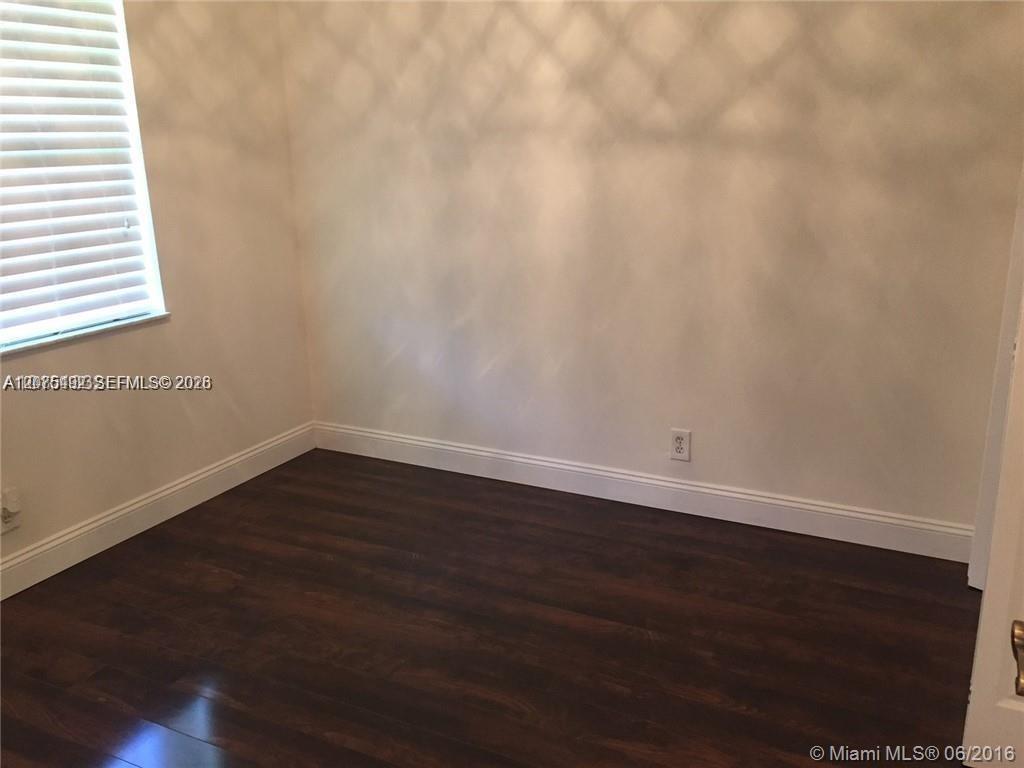 5201 Sw 31st Avenue 225 Property Photo 6
