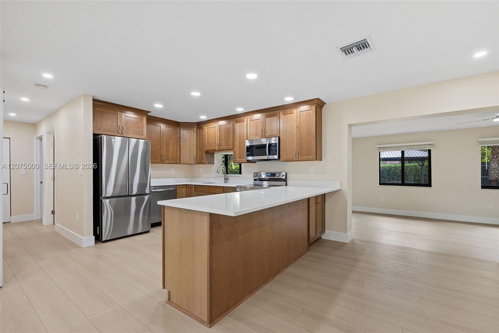 1391 Nw 18th Street Property Photo 6