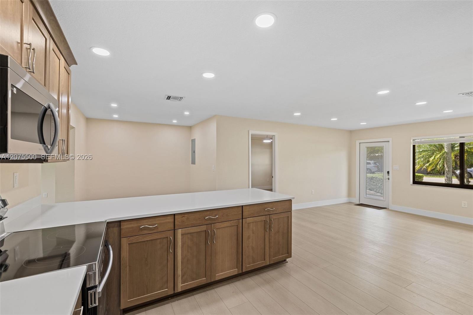 1391 Nw 18th Street Property Photo 9