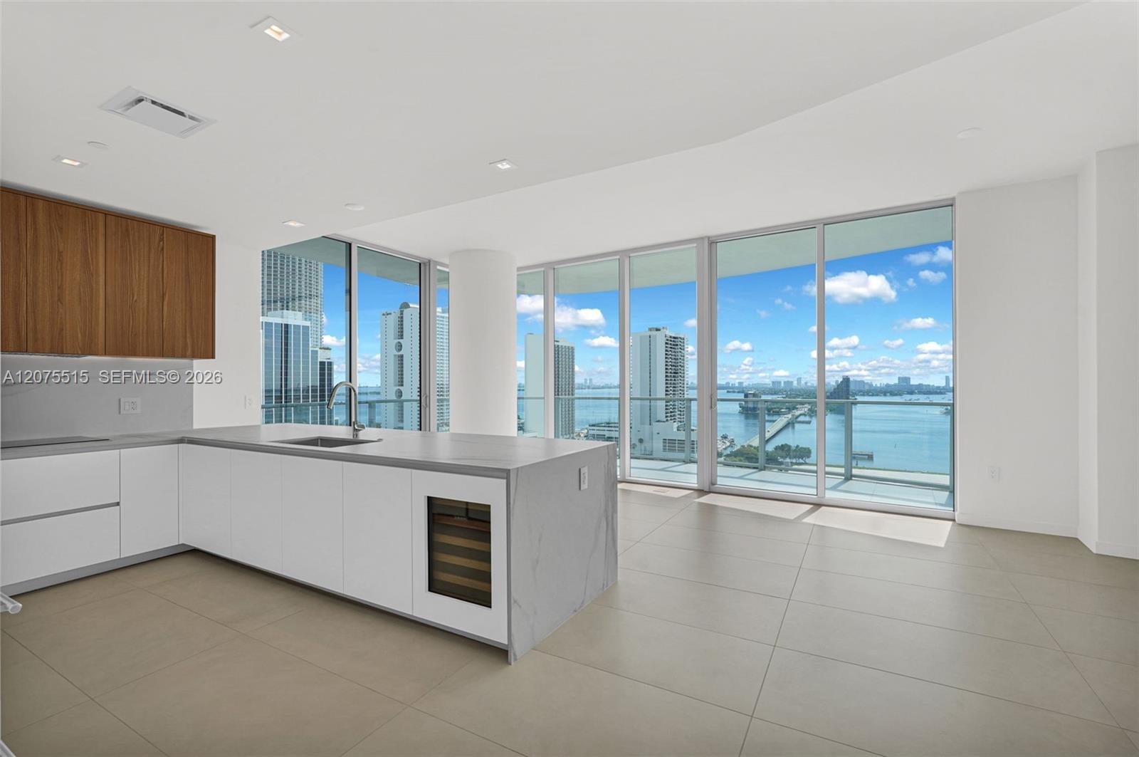 1400 Biscayne Boulevard 1706 Property Photo 6