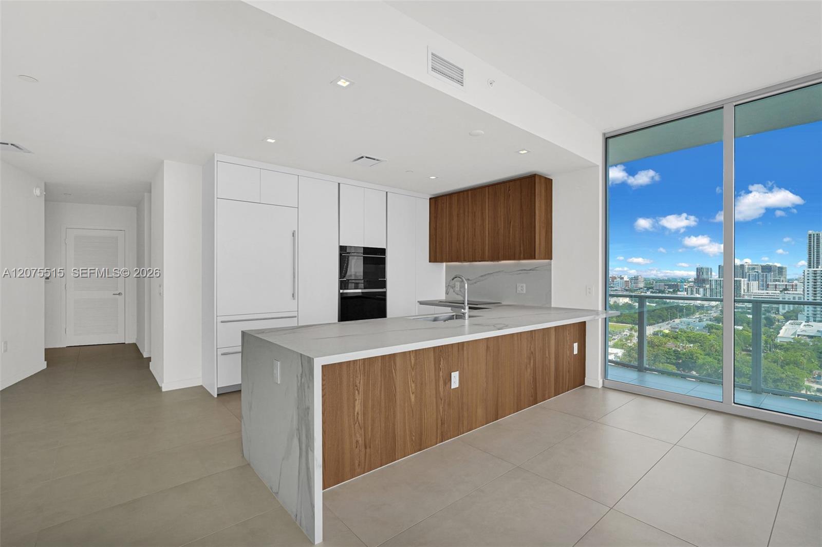 1400 Biscayne Boulevard 1706 Property Photo 7