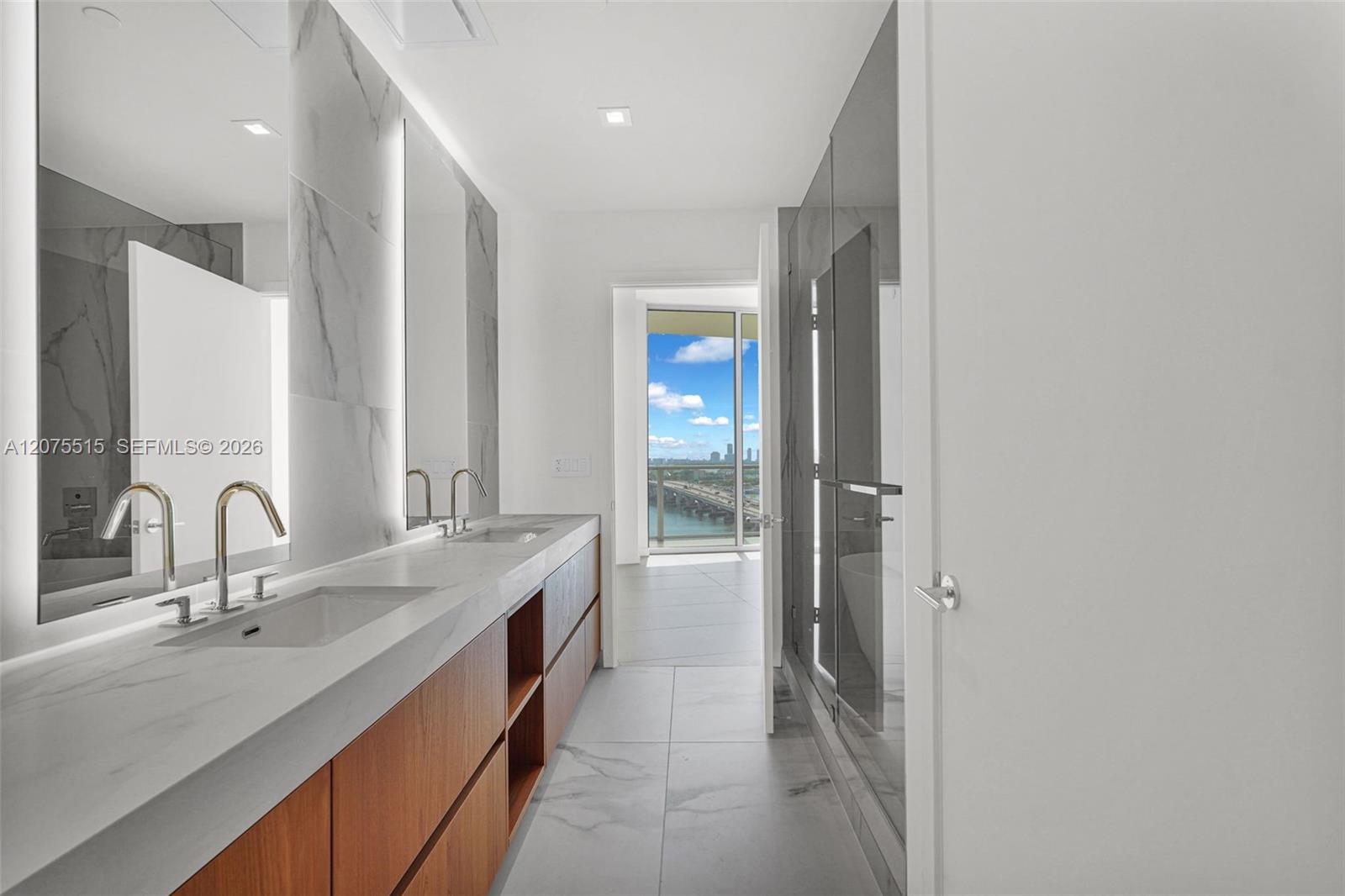 1400 Biscayne Boulevard 1706 Property Photo 14