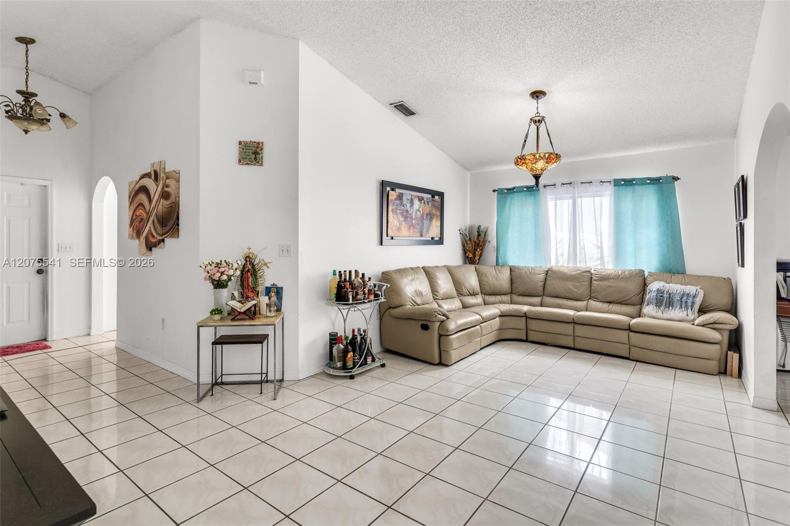 18230 Sw 143rd Court Property Photo 4