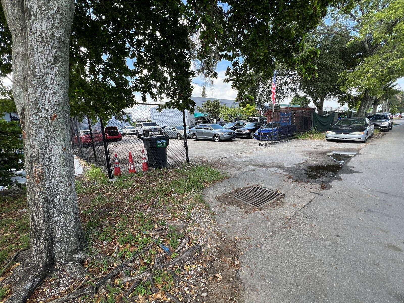 A12075542 Property Photo 3
