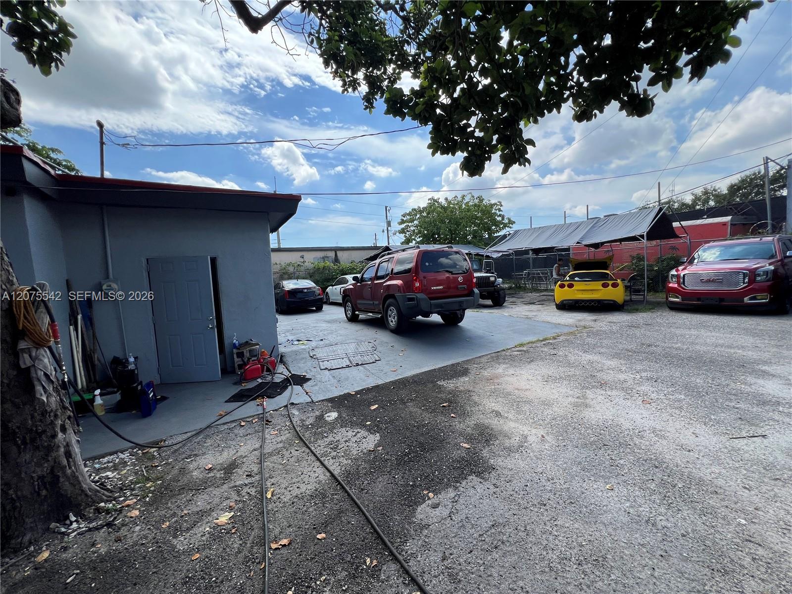 A12075542 Property Photo 8